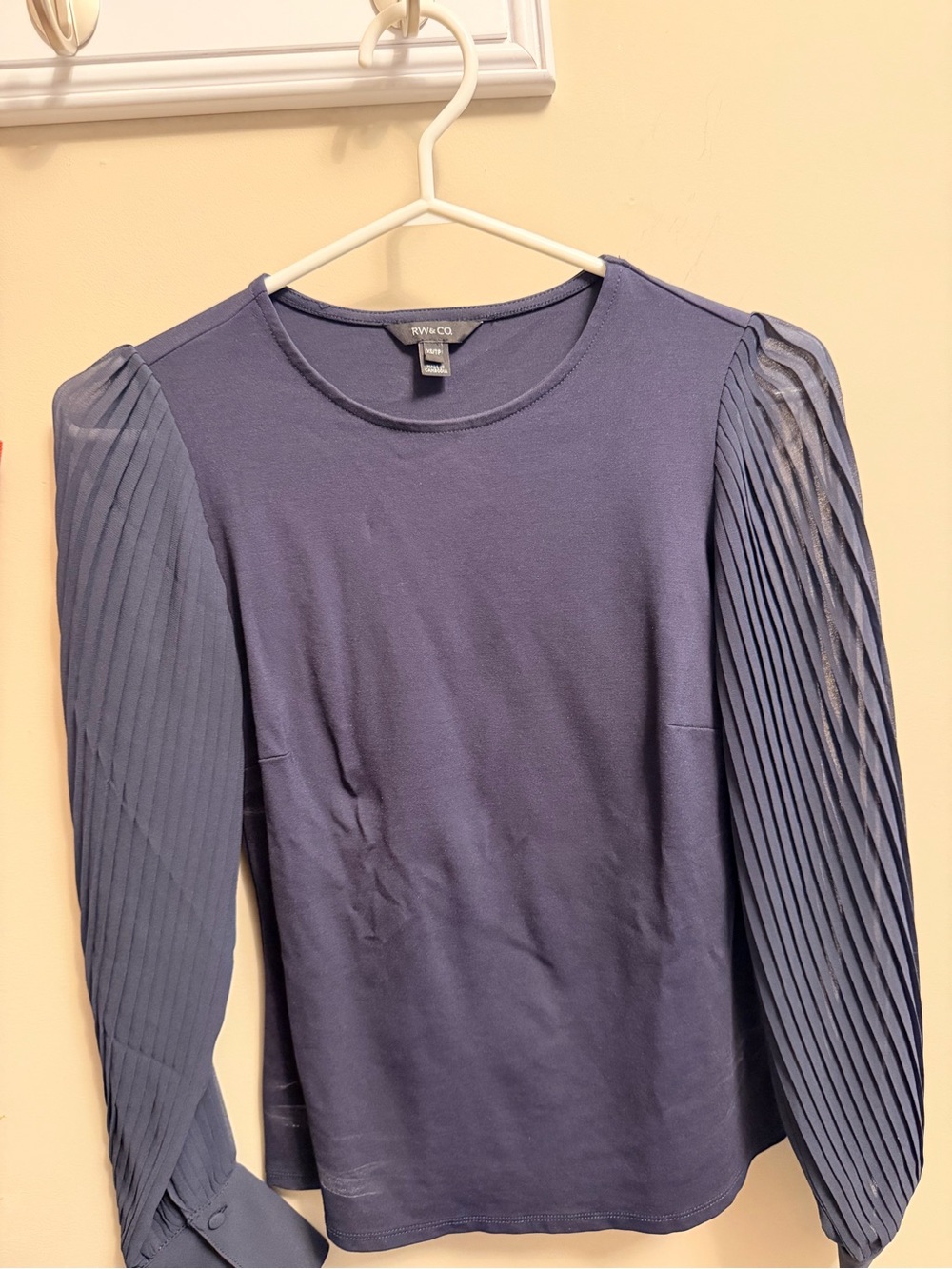 RW&CO. Navy Long-Sleeve Top with Pleated Chiffon Sleeves